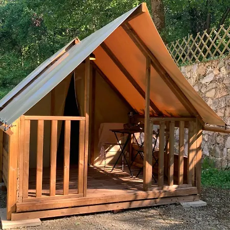 Calme Et Nature Iserand Camping Vion (Ardeche)